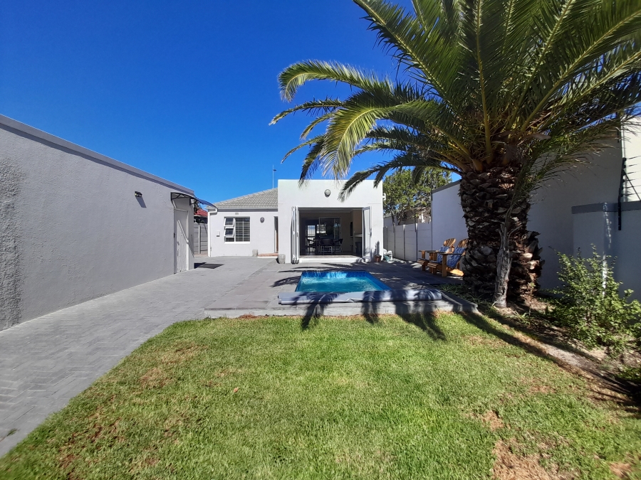 To Let 2 Bedroom Property for Rent in Sunningdale Western Cape